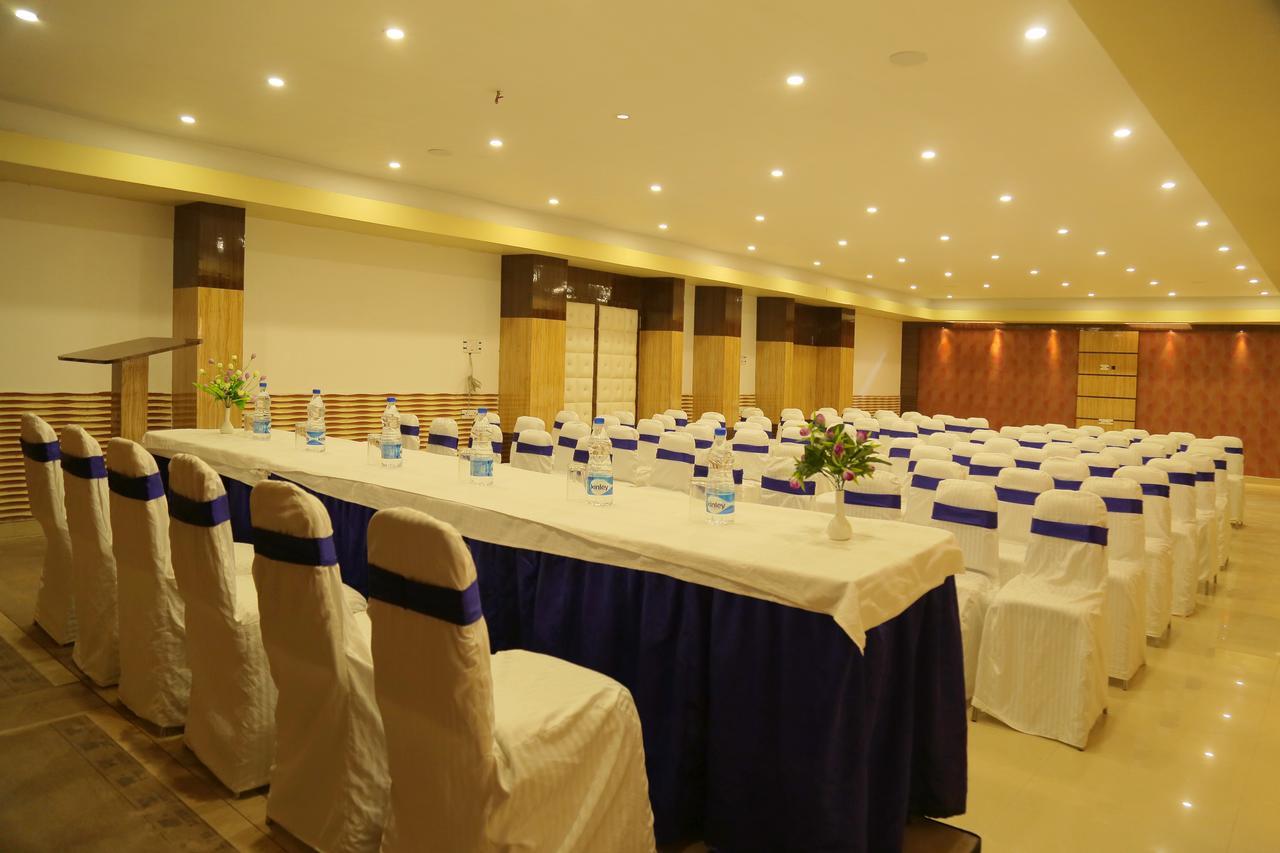 פורי Hotel Balaji International מראה חיצוני תמונה