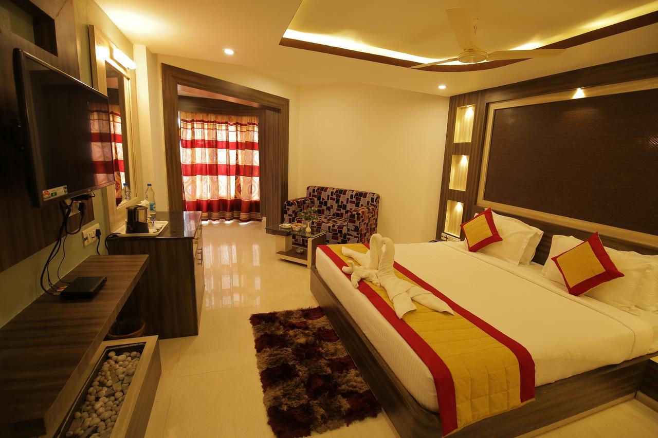 פורי Hotel Balaji International מראה חיצוני תמונה