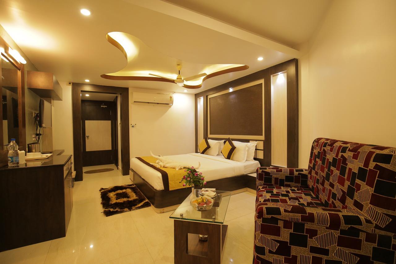 פורי Hotel Balaji International מראה חיצוני תמונה