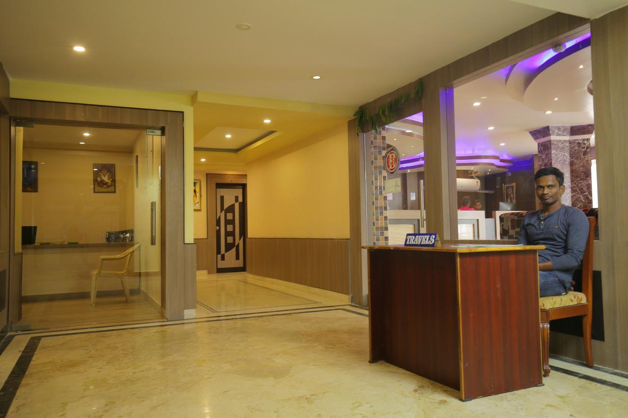 פורי Hotel Balaji International מראה חיצוני תמונה