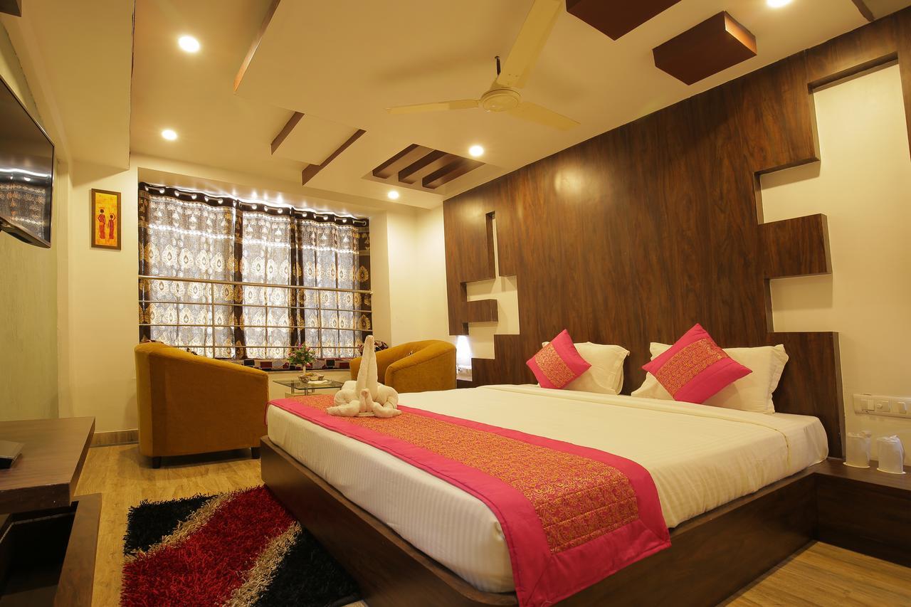 פורי Hotel Balaji International מראה חיצוני תמונה