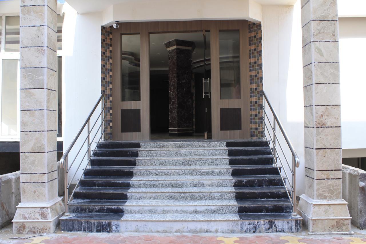 פורי Hotel Balaji International מראה חיצוני תמונה