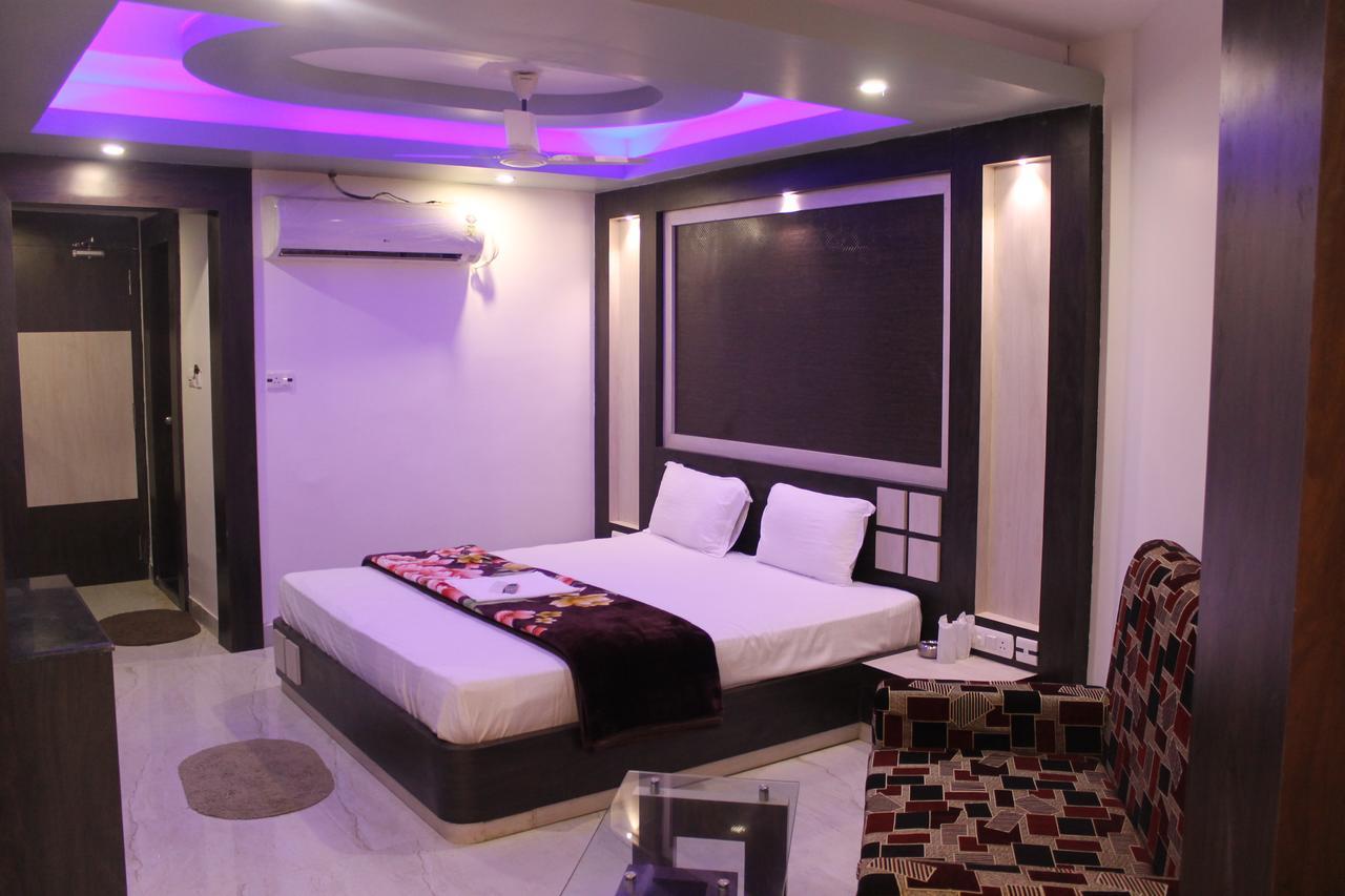 פורי Hotel Balaji International מראה חיצוני תמונה
