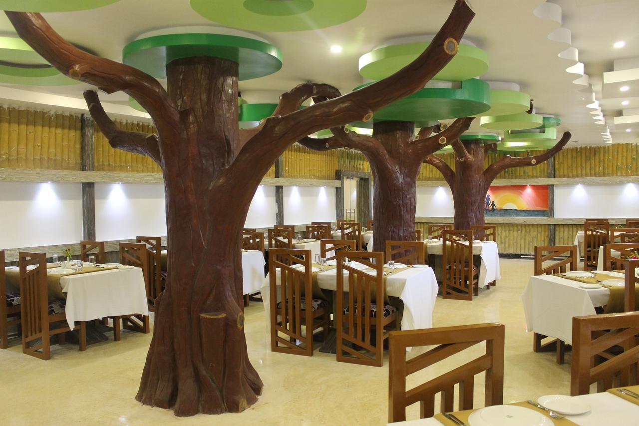 פורי Hotel Balaji International מראה חיצוני תמונה