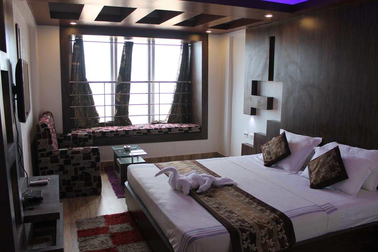 פורי Hotel Balaji International מראה חיצוני תמונה