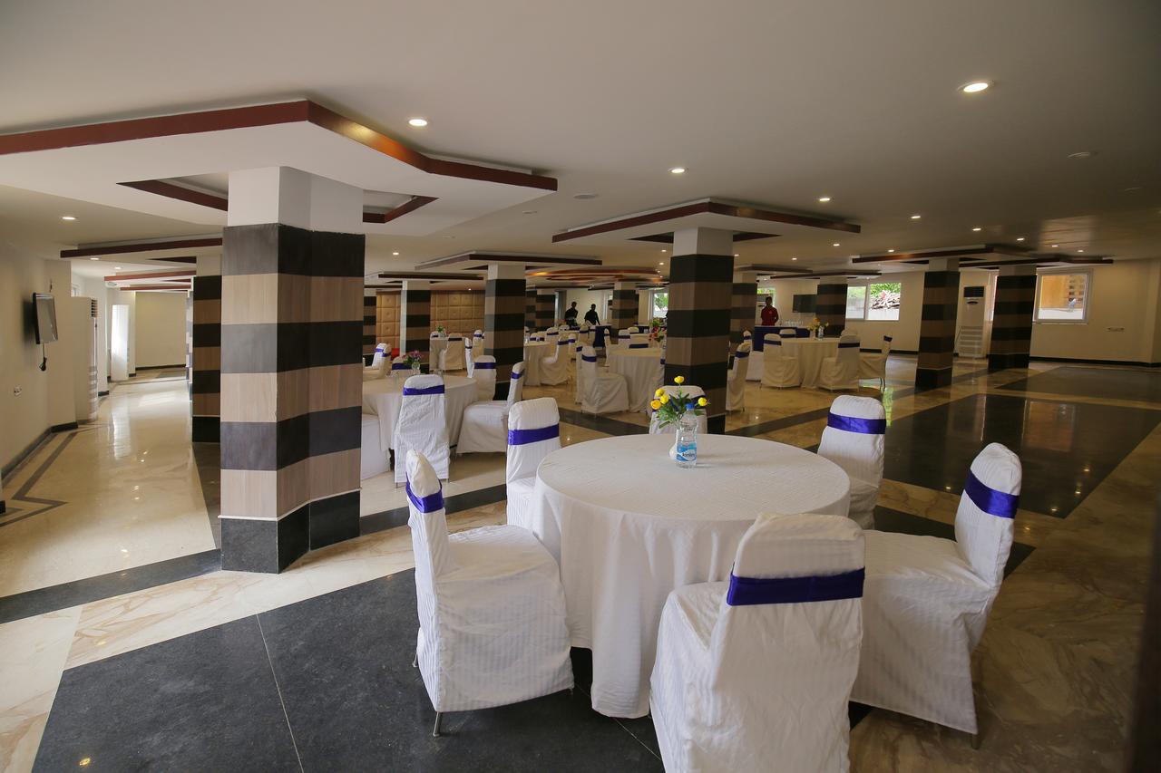 פורי Hotel Balaji International מראה חיצוני תמונה
